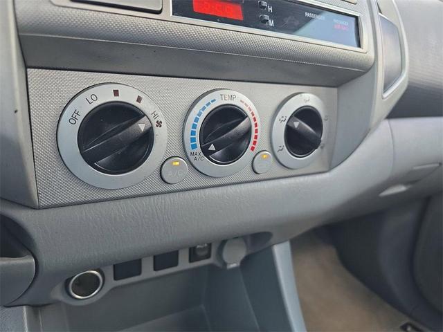 Photo of 2011 Silver Streak Mica Toyota Tacoma