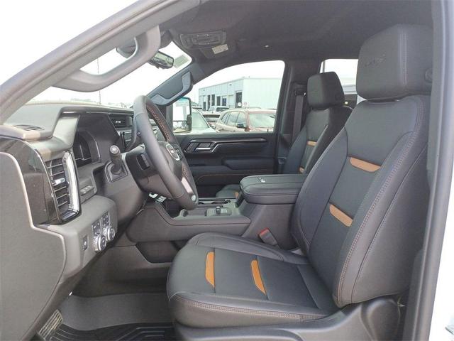 Photo of 2025 Summit White GMC Sierra 2500