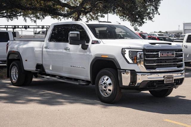 Photo of 2025 Summit White GMC Sierra 3500