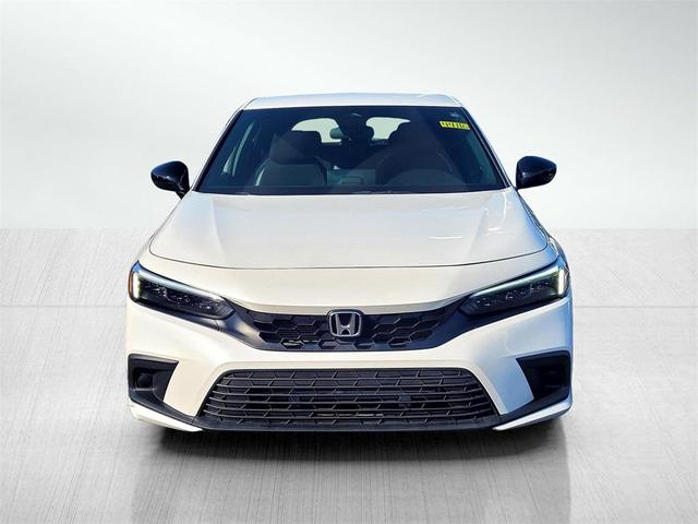Photo of 2023 Platinum White Pearl Honda Civic