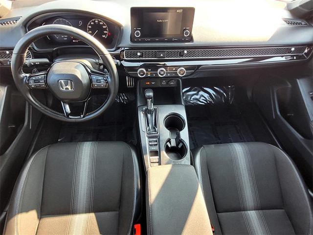 Photo of 2023 Platinum White Pearl Honda Civic