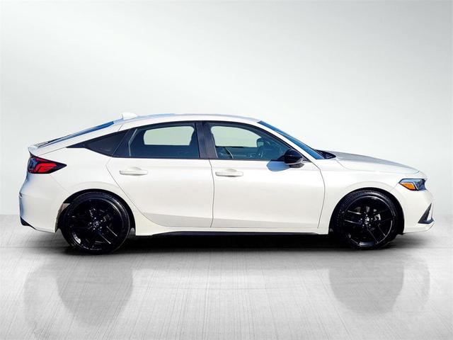 Photo of 2023 Platinum White Pearl Honda Civic