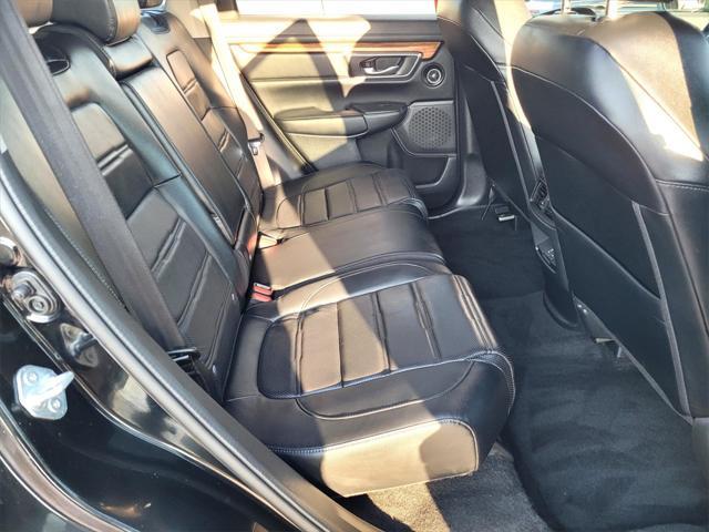 Photo of 2022 Crystal Black Pearl Honda CR-V