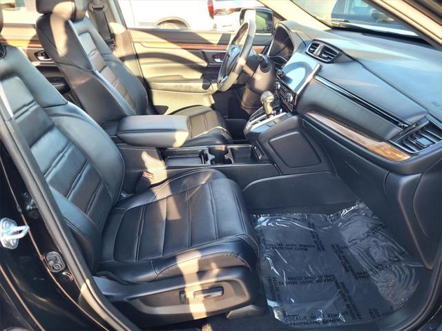 Photo of 2022 Crystal Black Pearl Honda CR-V