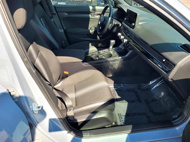 Photo of 2024 Sonic Gray Pearl Honda Civic