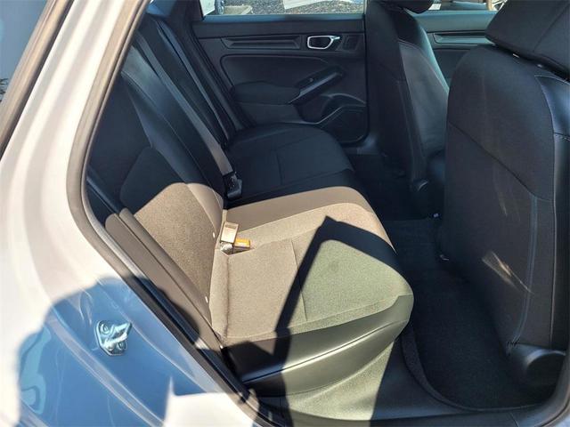 Photo of 2024 Sonic Gray Pearl Honda Civic