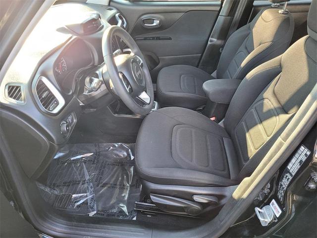 Photo of 2019 Black Clearcoat Jeep Renegade