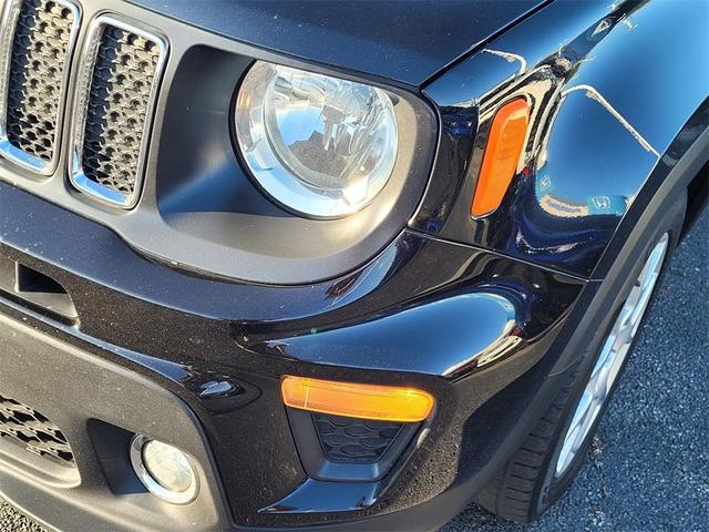 Photo of 2019 Black Clearcoat Jeep Renegade