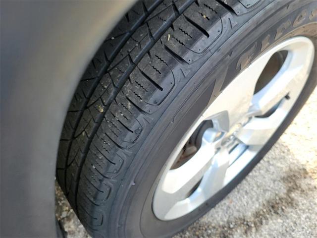 Photo of 2019 Granite Crystal Metallic Clearcoat Jeep Compass