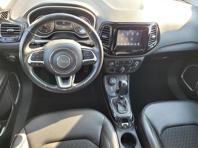 Photo of 2019 White Clearcoat Jeep Compass
