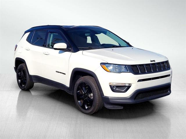 Photo of 2019 White Clearcoat Jeep Compass