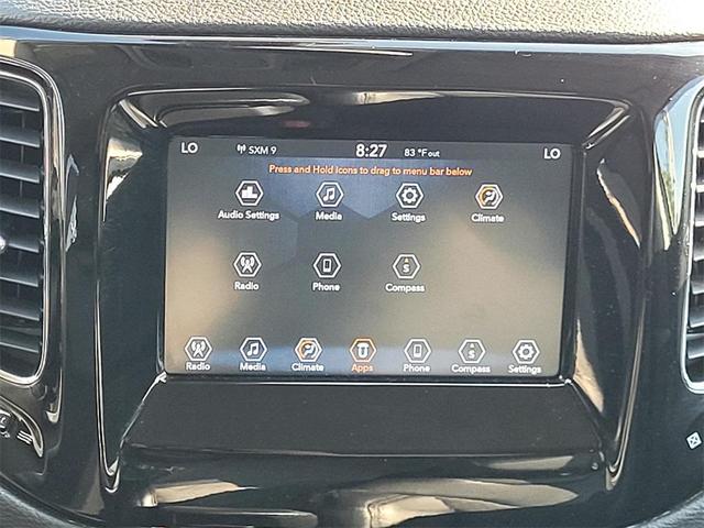 Photo of 2019 White Clearcoat Jeep Compass