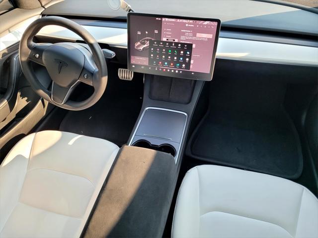 Photo of 2021 Pearl White Multi-Coat Tesla Model 3