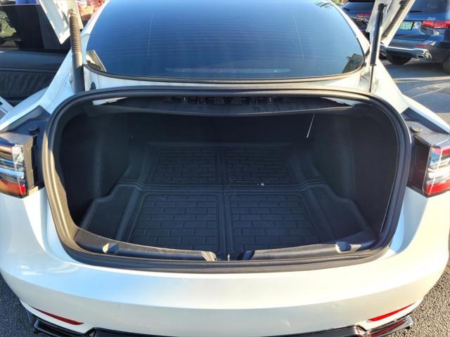 Photo of 2021 Pearl White Multi-Coat Tesla Model 3