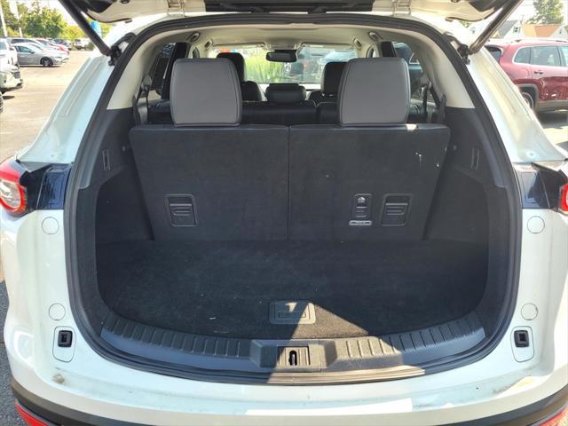 Photo of 2022 Snowflake White Pearl Mica Mazda CX-9