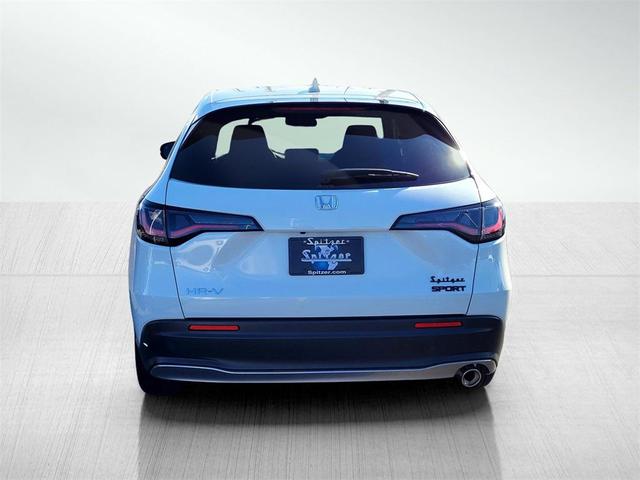 Photo of 2024 Platinum Honda HR-V