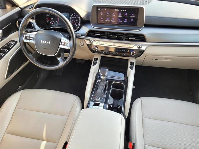 Photo of 2022 Glacial White Pearl Kia Telluride