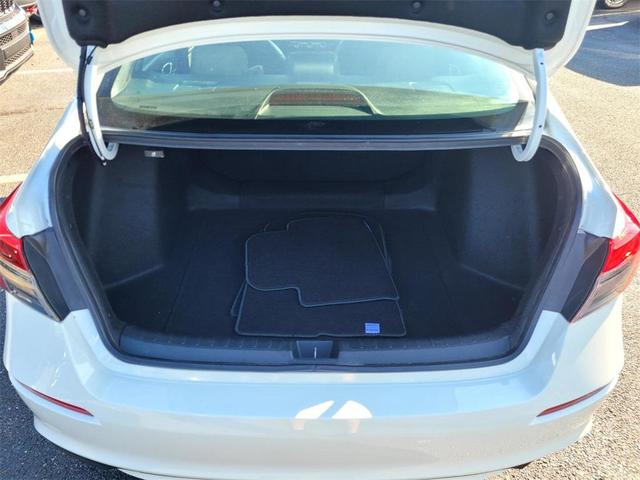 Photo of 2023 Platinum White Pearl Honda Civic