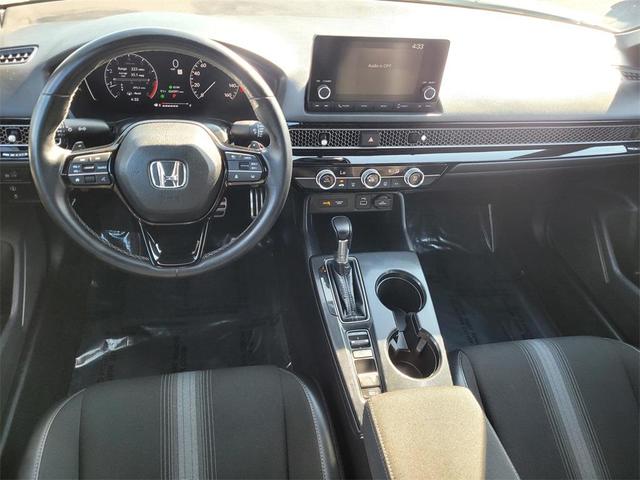 Photo of 2023 Platinum White Pearl Honda Civic