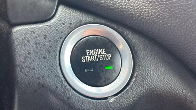 Photo of 2018 White Chevrolet Equinox