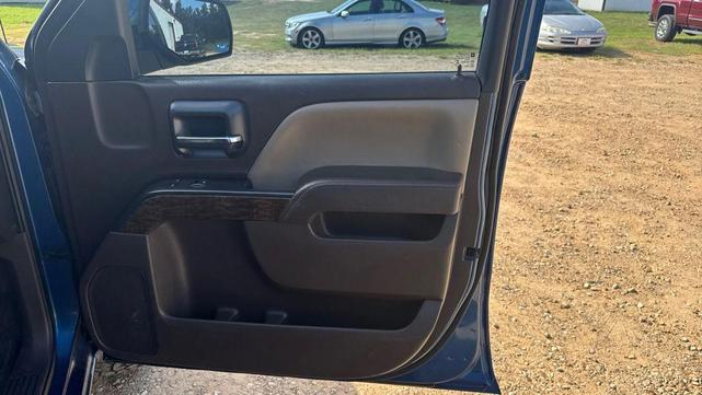 Photo of 2015 Deep Ocean Blue Metallic Chevrolet Silverado 1500