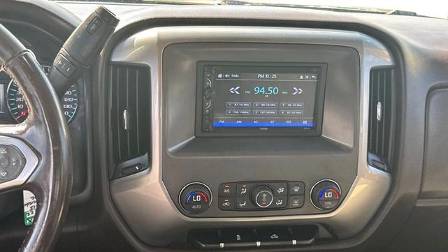 Photo of 2015 Deep Ocean Blue Metallic Chevrolet Silverado 1500