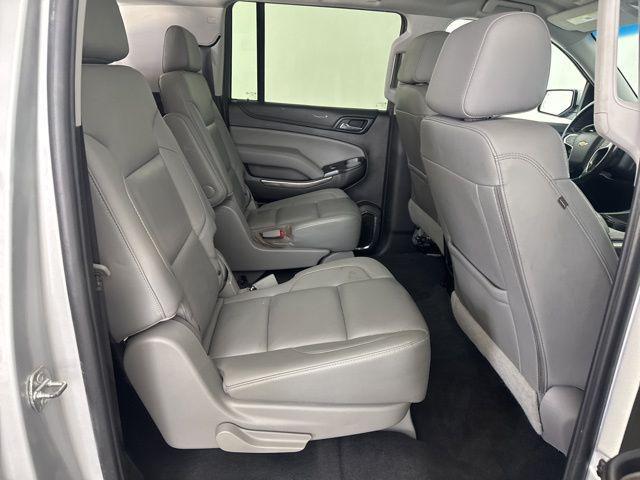 Photo of 2019 Silver Ice Metallic Chevrolet Suburban