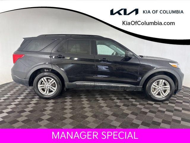 Photo of 2023 Black Metallic Ford Explorer