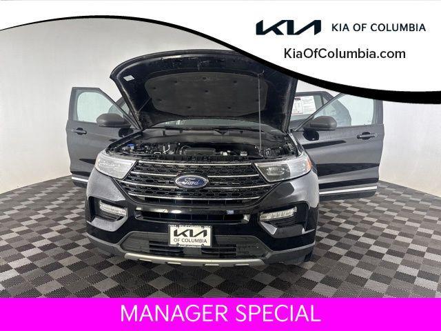 Photo of 2023 Black Metallic Ford Explorer