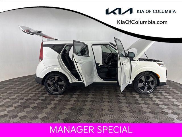 Photo of 2020 Snow White Pearl Kia Soul