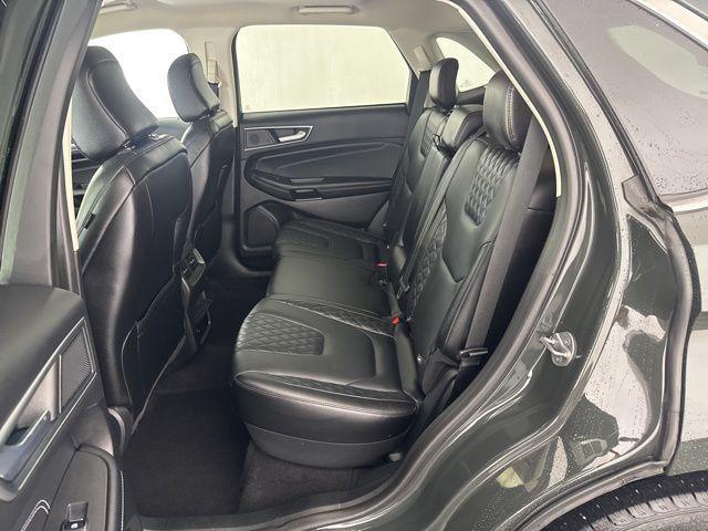 Photo of 2024 Forged Green Metallic Ford Edge