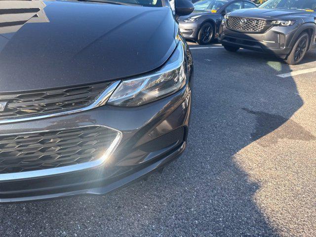 Photo of 2017 Tungsten Metallic Chevrolet Cruze