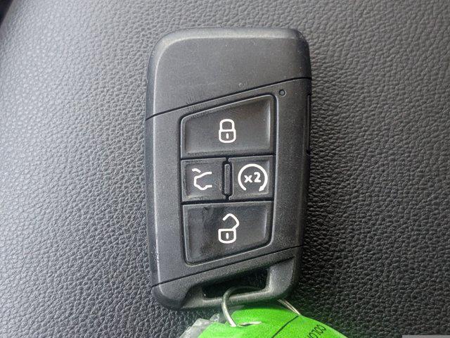 Photo of 2022 Gray Volkswagen Taos