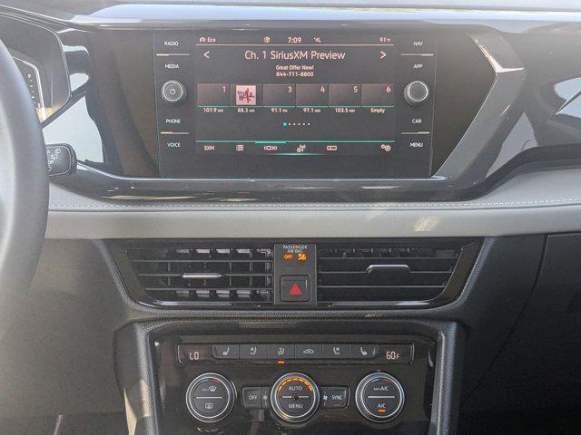 Photo of 2022 Gray Volkswagen Taos