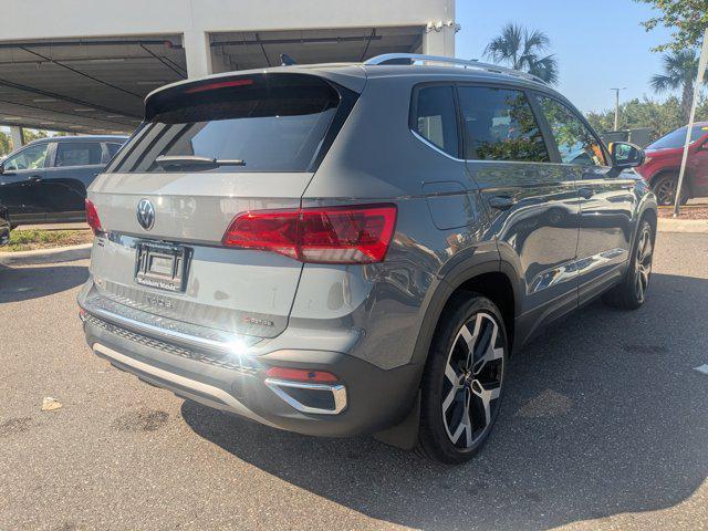 Photo of 2022 Gray Volkswagen Taos