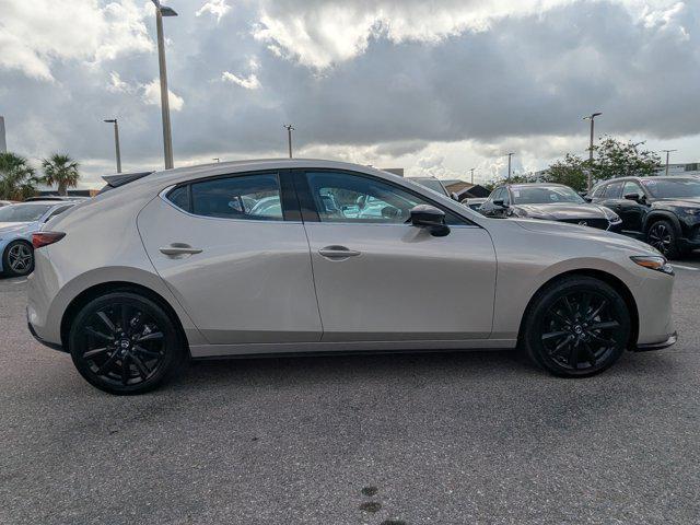 Photo of 2024 Platinum Quartz Metallic Mazda Mazda3