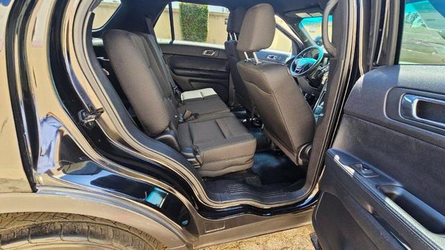 Photo of 2016 Black Ford Utility Police Interceptor