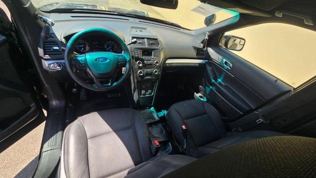 Photo of 2016 Black Ford Utility Police Interceptor