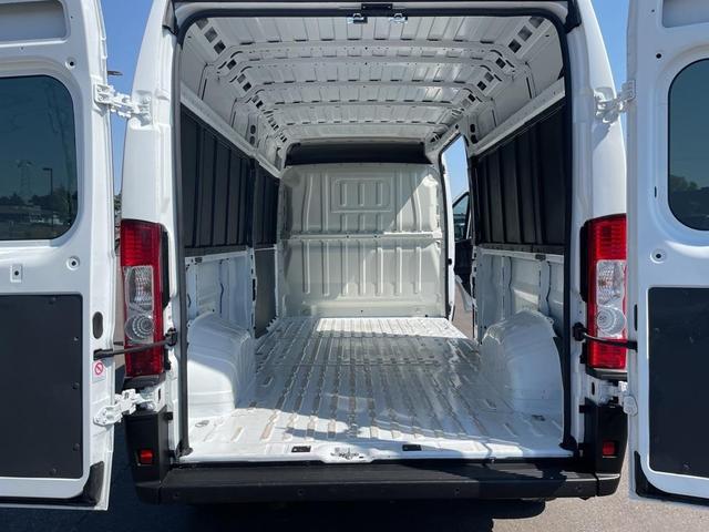 Photo of 2023 Bright White Clearcoat RAM ProMaster 3500