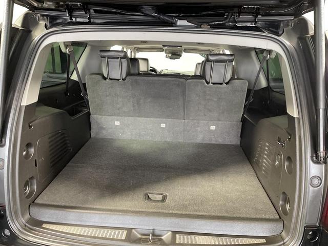 Photo of 2016 Black Chevrolet Suburban