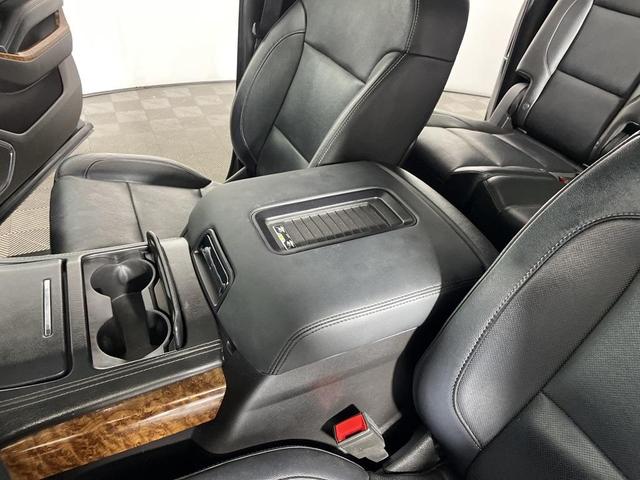 Photo of 2016 Black Chevrolet Suburban