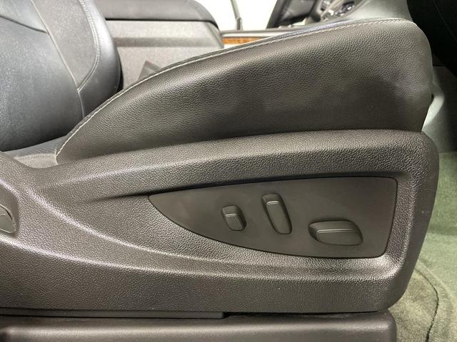 Photo of 2016 Black Chevrolet Suburban