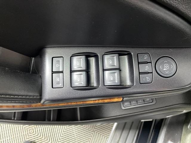 Photo of 2016 Black Chevrolet Suburban