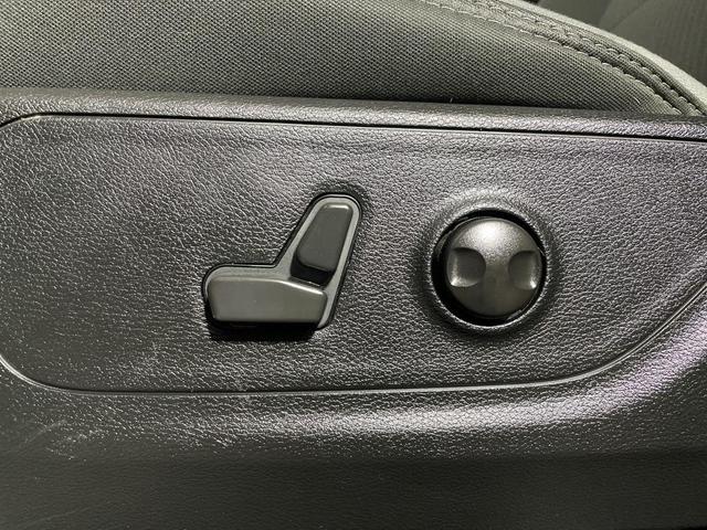 Photo of 2022 Diamond Black RAM 1500