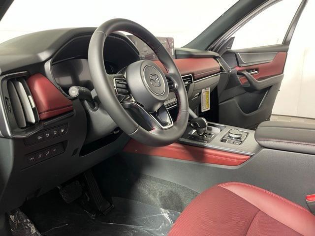 Photo of 2025 Jet Black Mica Mazda CX-70 PHEV