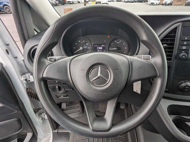 Photo of 2022 Arctic White Mercedes-Benz Metris