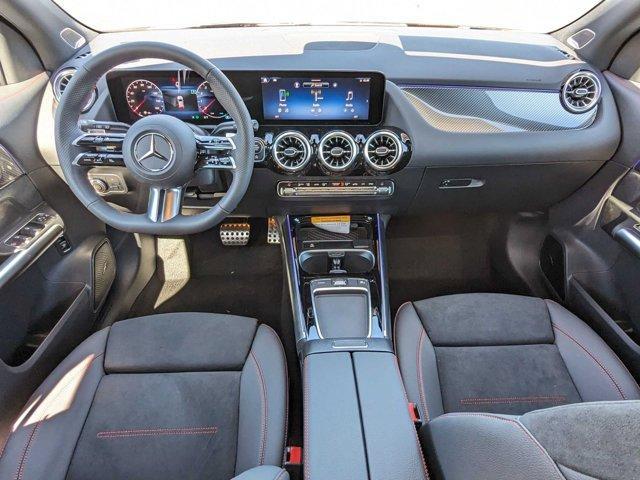 Photo of 2024 Midnight Black Mercedes-Benz GLA 250