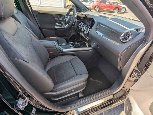 Photo of 2024 Midnight Black Mercedes-Benz GLA 250