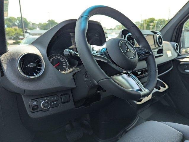 Photo of 2025 Obsidian Black Metallic Mercedes-Benz Sprinter 2500