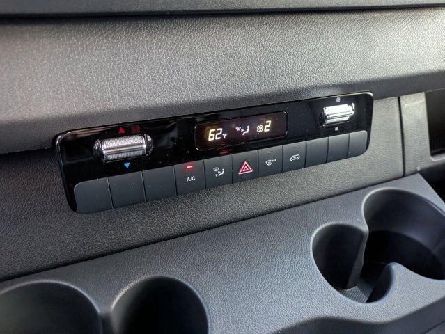 Photo of 2025 Arctic White Mercedes-Benz Sprinter 2500